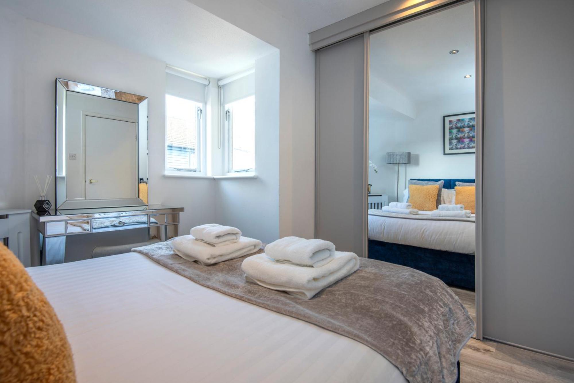 2 Bed Town House With Garden In Hackney, London Appartement Buitenkant foto