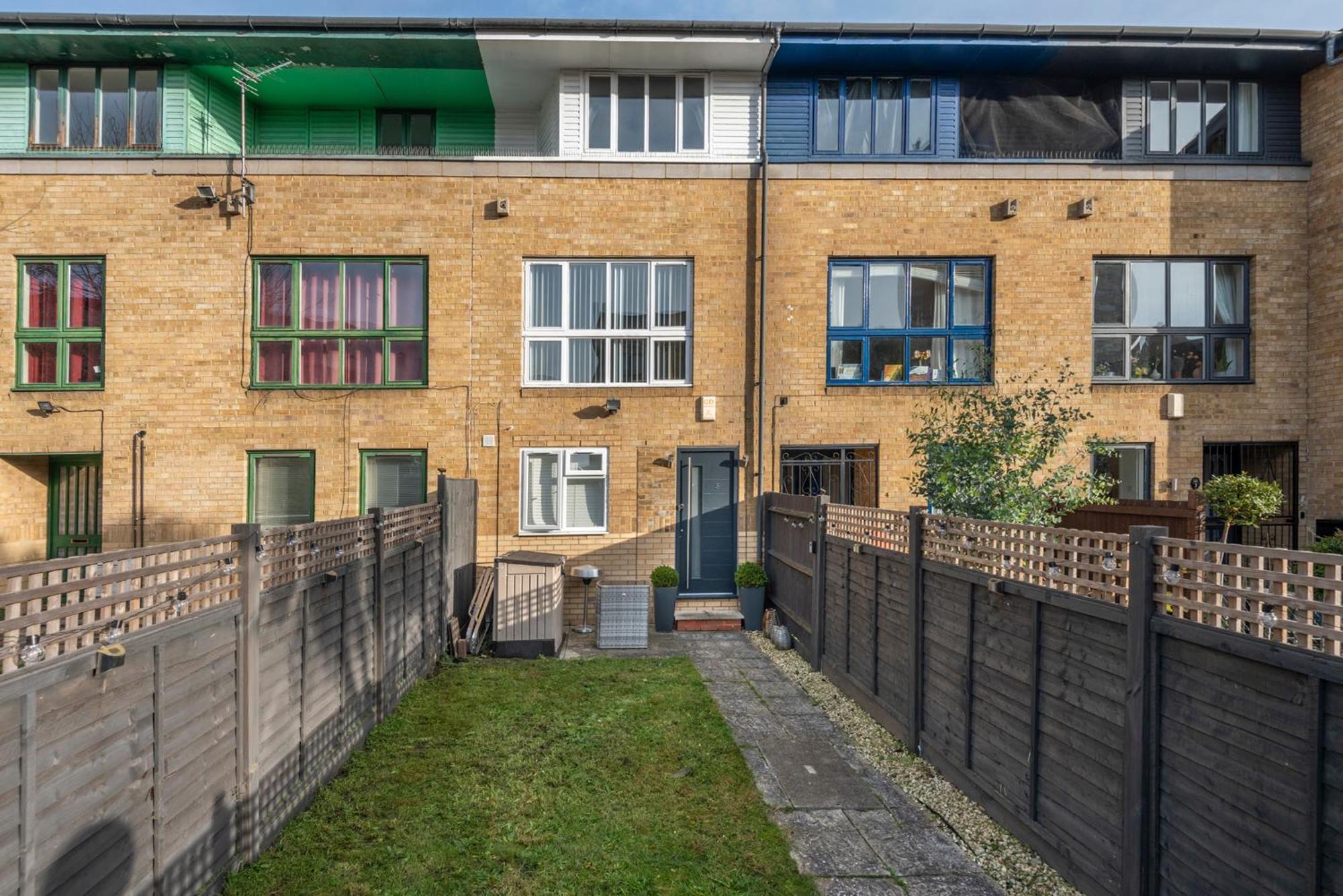 2 Bed Town House With Garden In Hackney, London Appartement Buitenkant foto