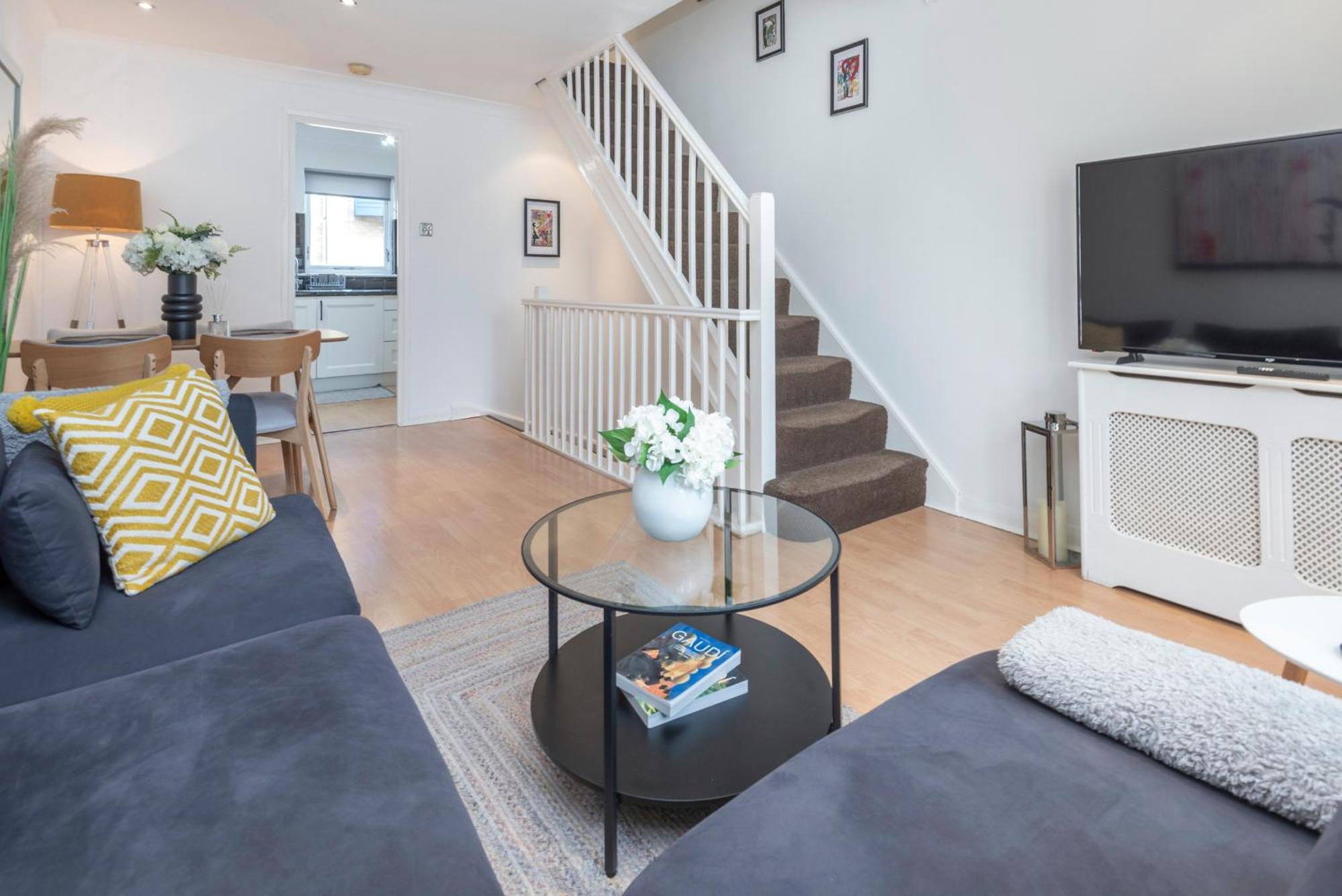 2 Bed Town House With Garden In Hackney, London Appartement Buitenkant foto