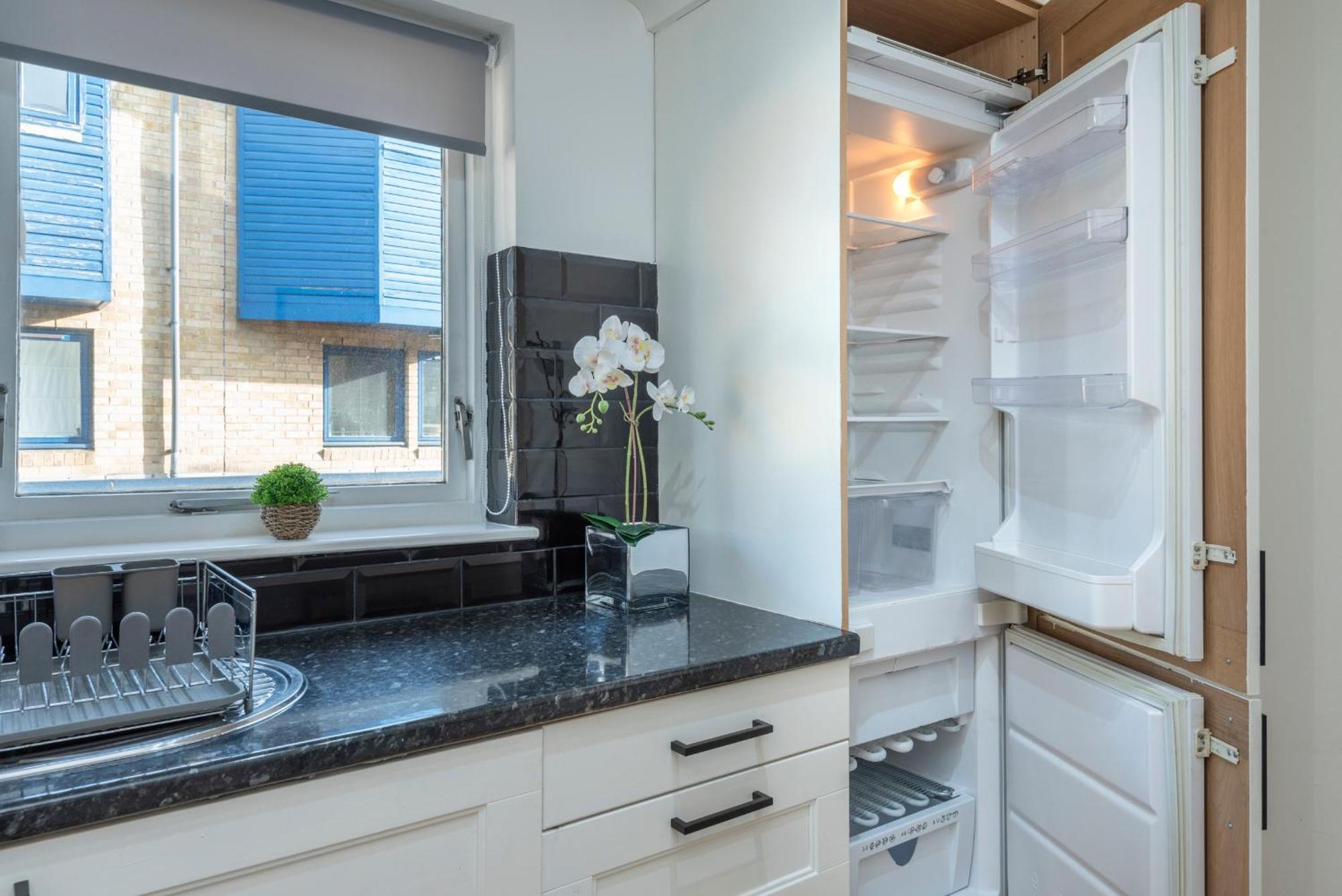 2 Bed Town House With Garden In Hackney, London Appartement Buitenkant foto